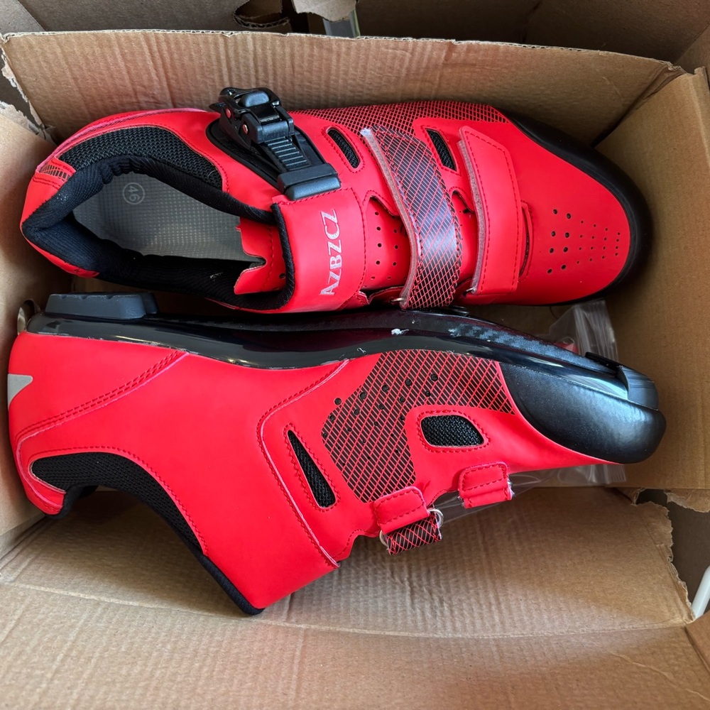 Red Cycling Shoes - Picture 4 of 5